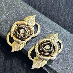 Vintage rose with rhinestone twist-back Earrings